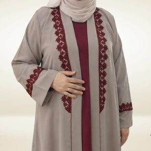 Abaya élégante brodée taupe et bordeaux